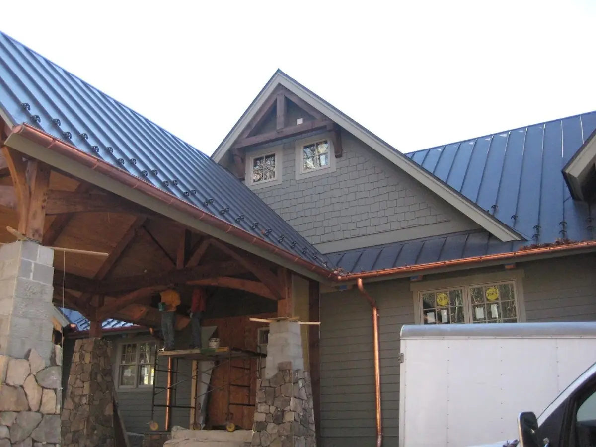 Craftsman Roofing team delivering quality roofing work in Farmton